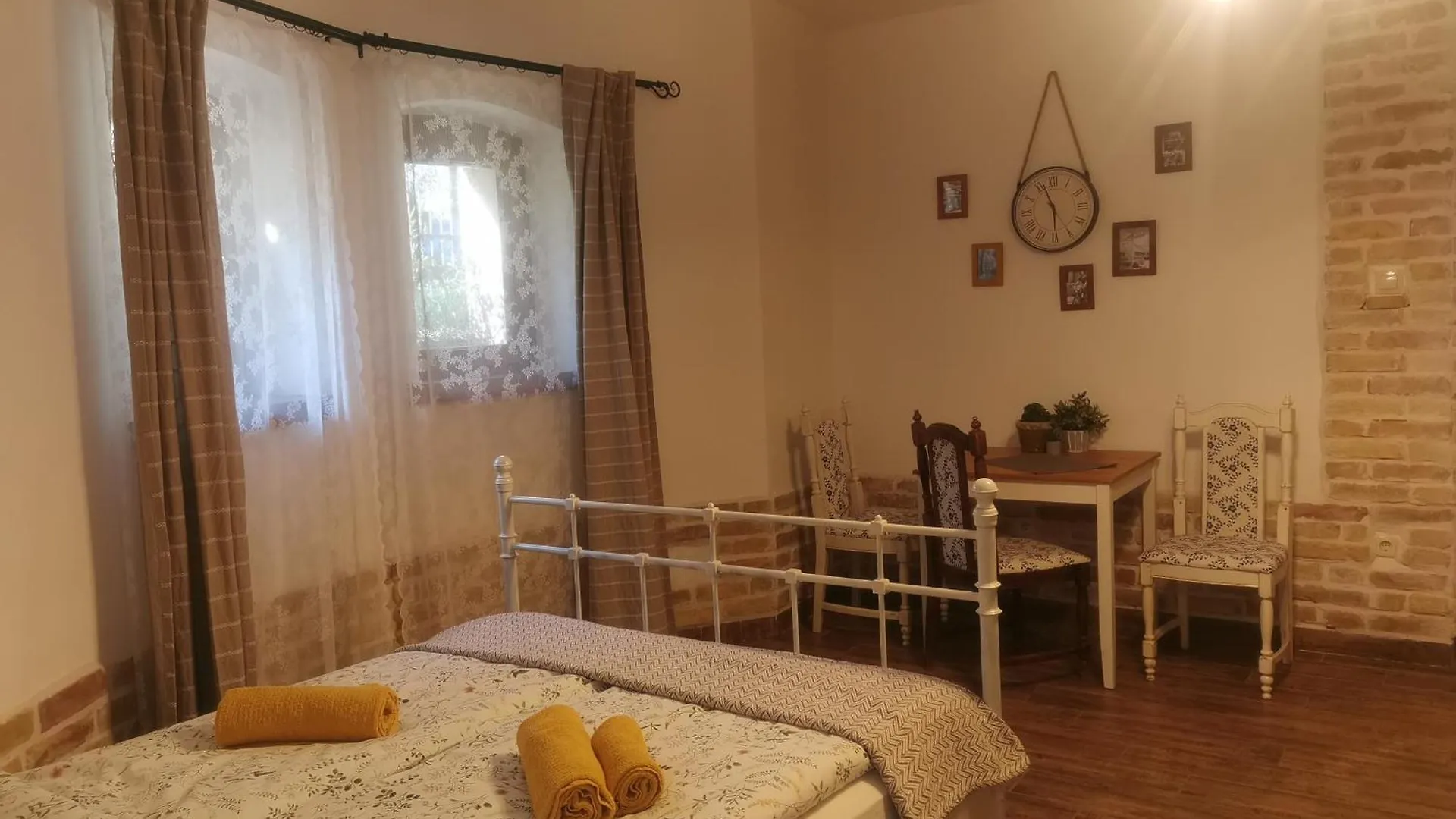 Kuria Apartman Budapest With Free Parking