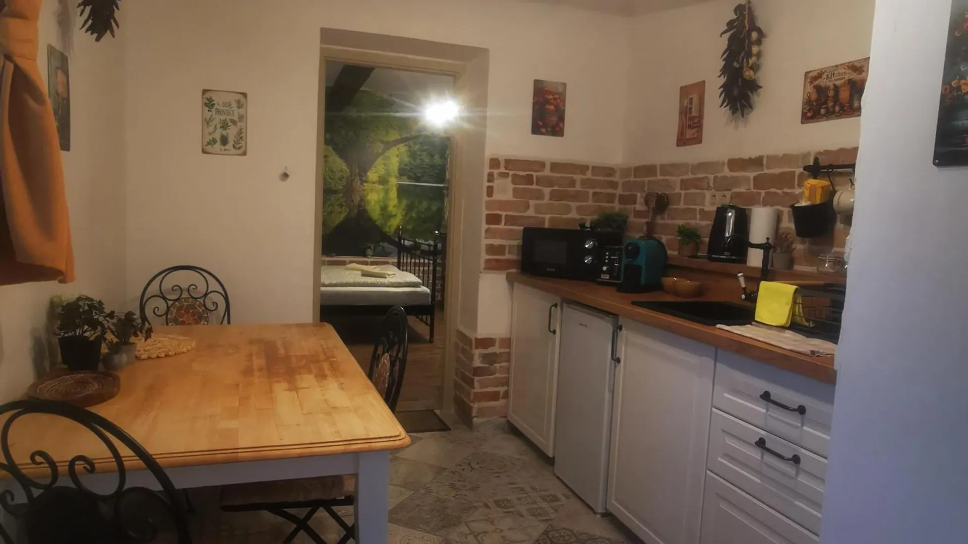 Kuria Apartman Budapest With Free Parking Apartment
