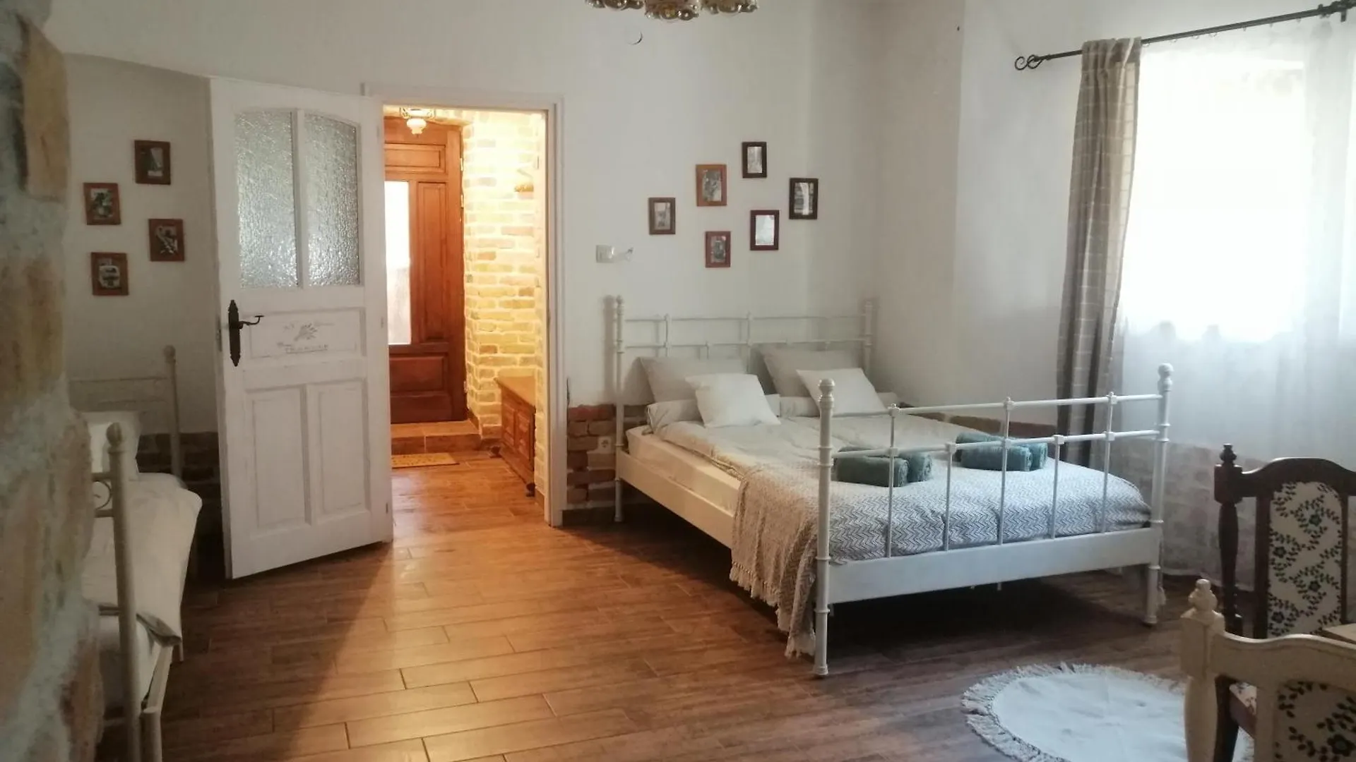 Kuria Apartman Budapest With Free Parking Apartament